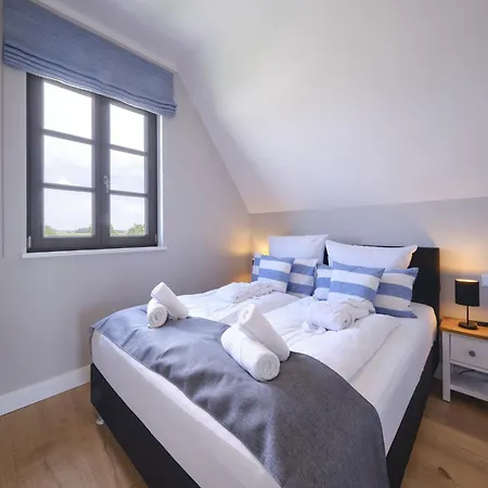 Reetland Am - Premium Reetdachvilla Mit 3 Schlafzimmern, Sauna Und Kamin H21 *