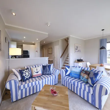 Reetland Am - Premium Reetdachvilla Mit 3 Schlafzimmern, Sauna Und Kamin H21 درانسكي