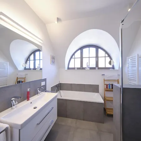 Reetland Am - Premium Reetdachvilla Mit 3 Schlafzimmern, Sauna Und Kamin H21 بيت للعطل *