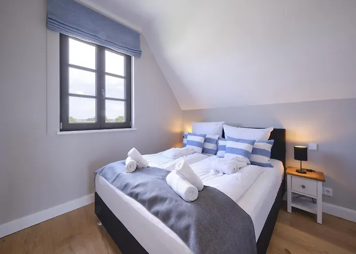 Reetland Am - Premium Reetdachvilla Mit 3 Schlafzimmern, Sauna Und Kamin H21 *